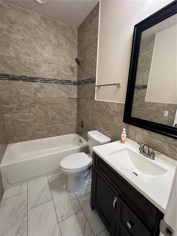 Foto del edificio - 11 Ullock Pl