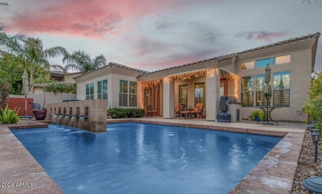 Foto del edificio - 1223 E Moss St