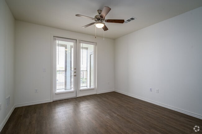 1BR, 1BA - 676SF - Richcrest Apartments- Income Restricted