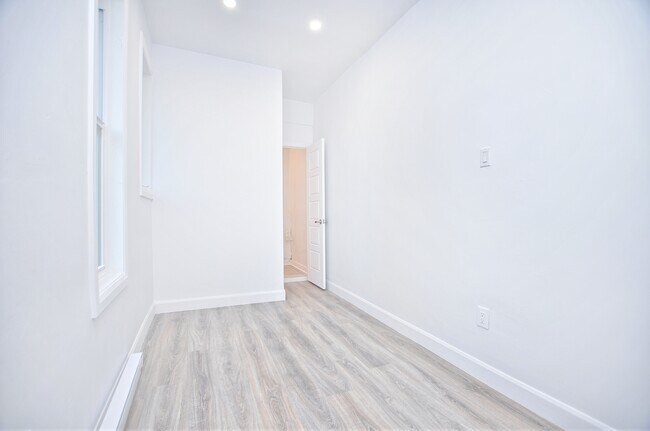 Photo du bâtiment - 8023 Rue Berri