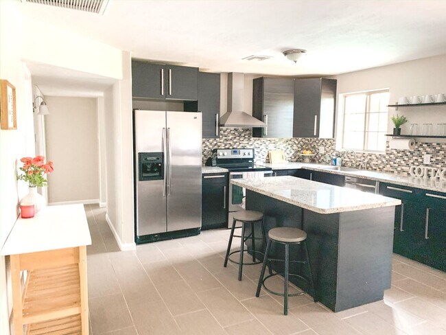 Foto del edificio - Fully Furnished OR Unfurnished Scottsdale