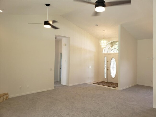 Building Photo - 327 N Taylor Rd