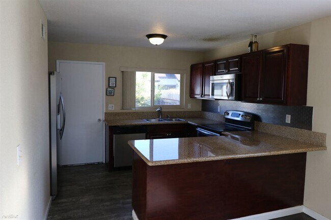 Foto del edificio - 2 br, 1 bath Condo - 762 Picador Boulevard