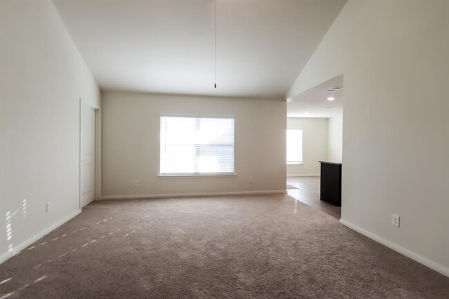 Building Photo - 25506 Rose Creek Dr