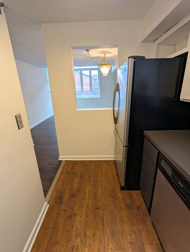 Foto del edificio - 2 Bedroom 1 Bathroom Loft Apartment (Shadyside)