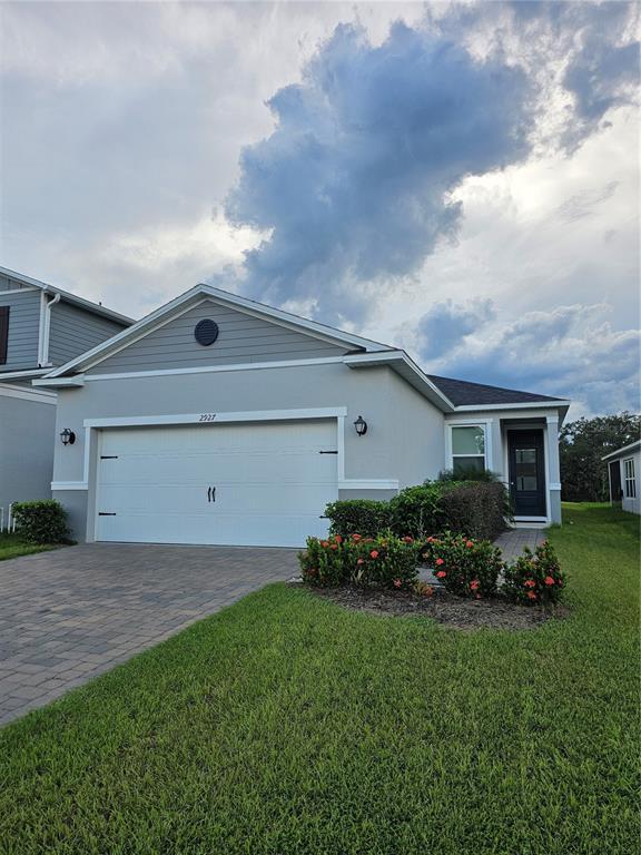 Building Photo - 2927 Sanctuary Dr