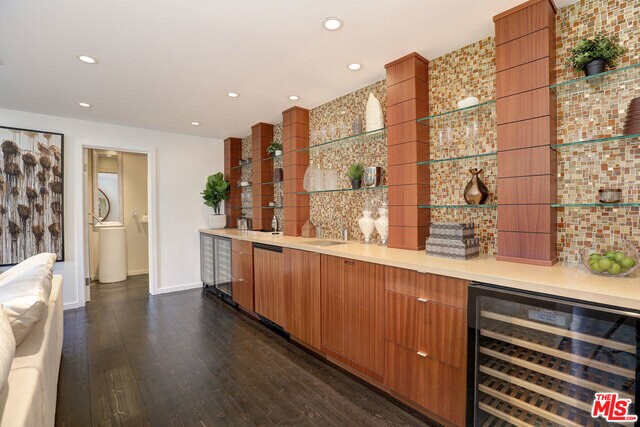 Foto del edificio - 9653 Oak Pass Rd