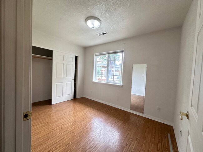 Foto del edificio - 3100 SE 122nd Ave