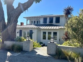 Building Photo - 652 31st St