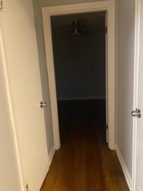 Foto del edificio - 704 Saint Joseph Ln