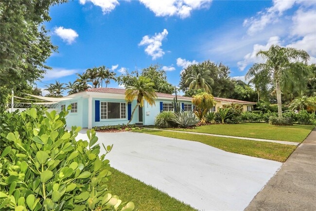Building Photo - 8035 SW 63rd Pl