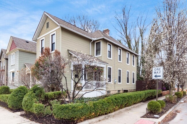 Foto del edificio - 106 E Gates St