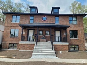 Building Photo - Student Housing