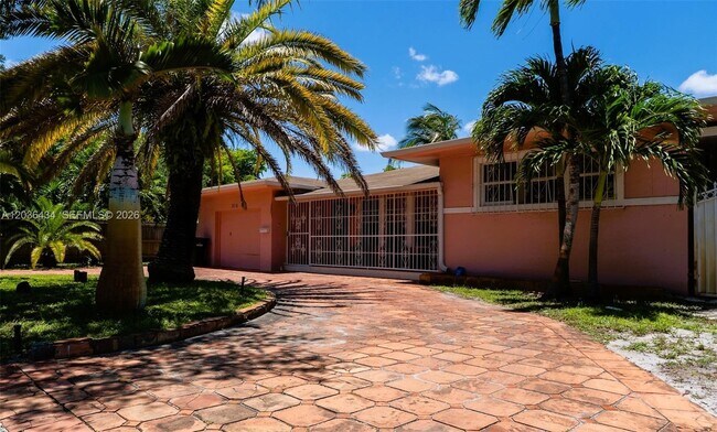 Foto del edificio - 315 NW 124th St