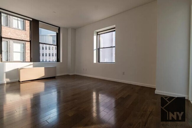 Building Photo - Your new home nestled between Tribeca & FI...