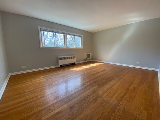 Foto del edificio - 703 Dodge Ave