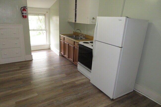 Eat in kitchen - 1345 Highbrook St