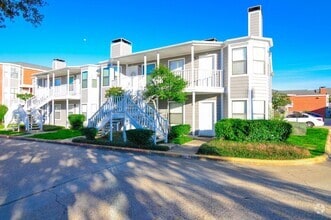 Building Photo - 4441 Old College Rd