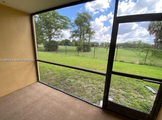Building Photo - 7831 N Colony Cir