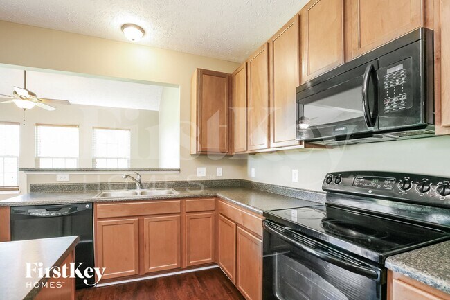 Foto del edificio - 10262 McClain Dr