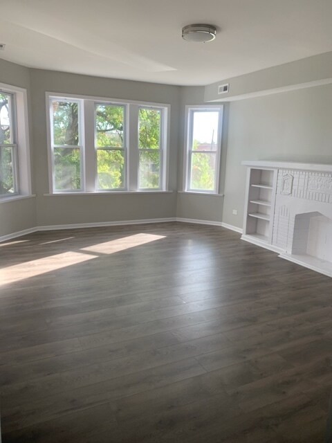 Foto del edificio - 4310 W Lexington St