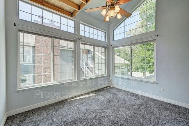 Foto del edificio - 866 S Reed Ct