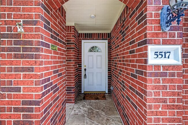 Building Photo - 5517 Autumn Ash Ln