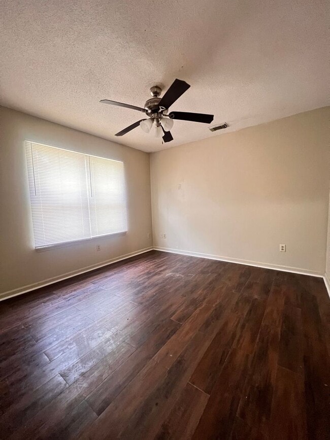 Building Photo - 3697 Highway 24