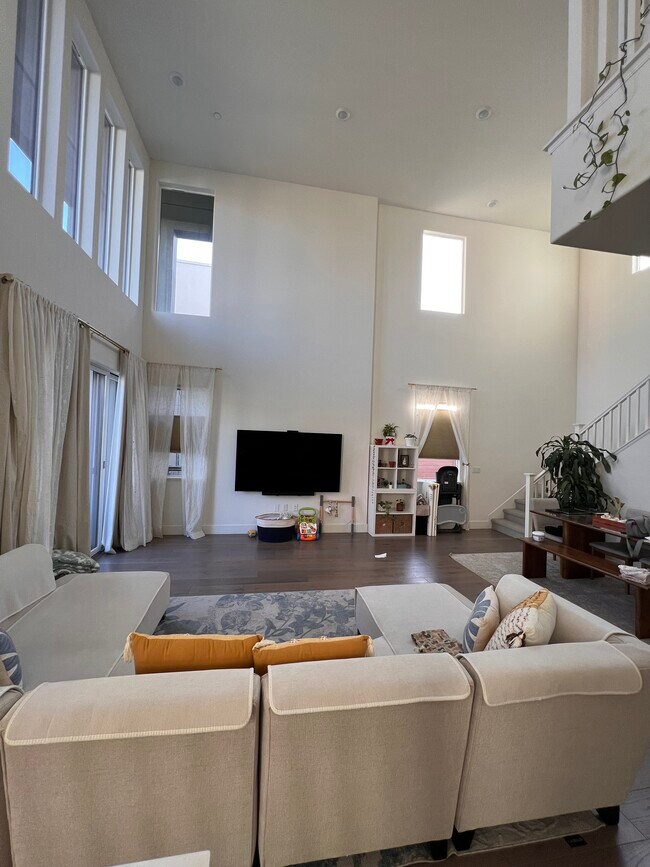 Foto del edificio - 45079 Insight St