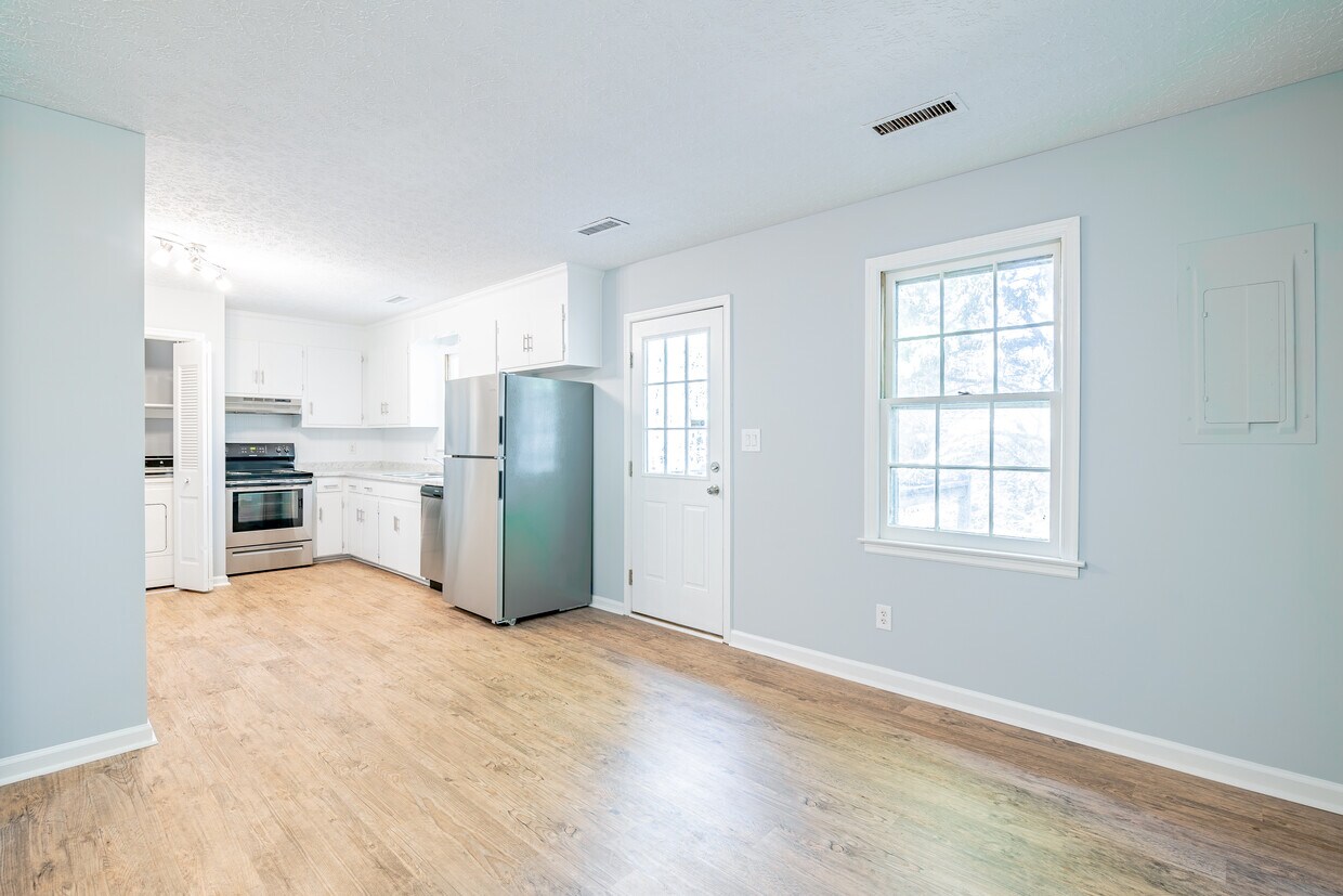 921 Timberlake Dr, Lynchburg, VA 24502 Apartments Lynchburg, VA