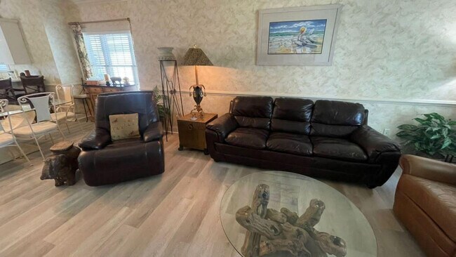 Foto del edificio - 4898 Magnolia Pointe Ln