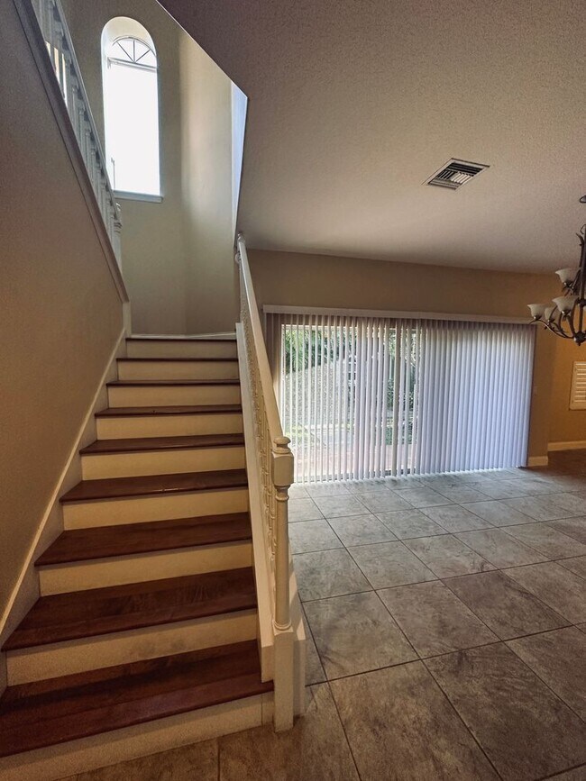 Building Photo - Gorgeous 3 Bedroom 3 Bath Beachside Retreat!