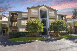 Building Photo - 2005 Mariposa Vista Ln