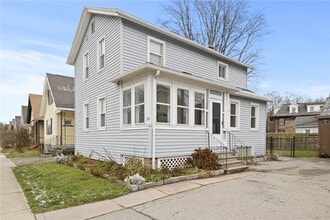 Building Photo - 20 Bloomfield Pl