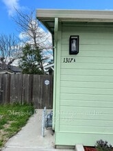 Building Photo - 1317 Manzano Way