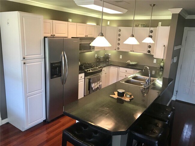 Building Photo - 8404 Millway Dr