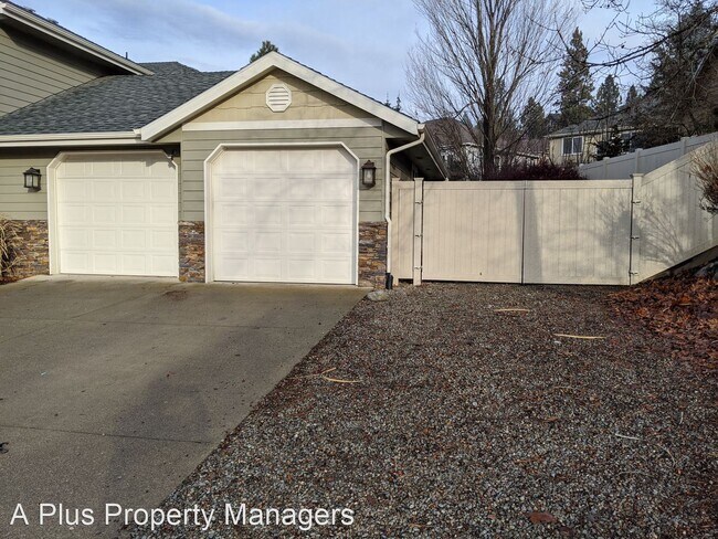 Building Photo - 3 br, 2.5 bath House - 2271 E Sundown Dr