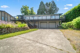 Building Photo - 1507 Nisqually St