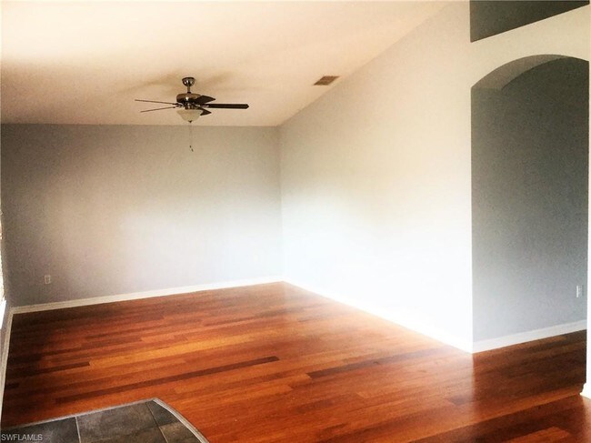 Foto del edificio - 2805 SW 36th St
