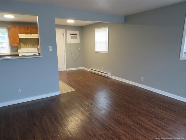 Foto del edificio - 1941 King George Dr