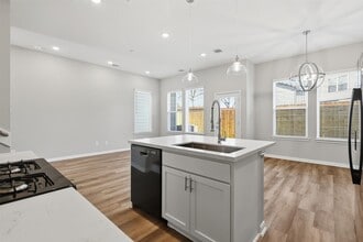 Building Photo - 206 Clark Rd