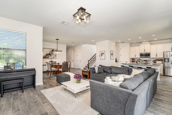 Building Photo - 3179 Ribbon Grass Dr