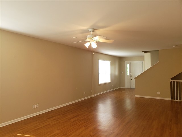 Foto del edificio - 2108 Primrose Drive