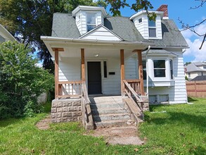 Building Photo - 159 Dodge Ave