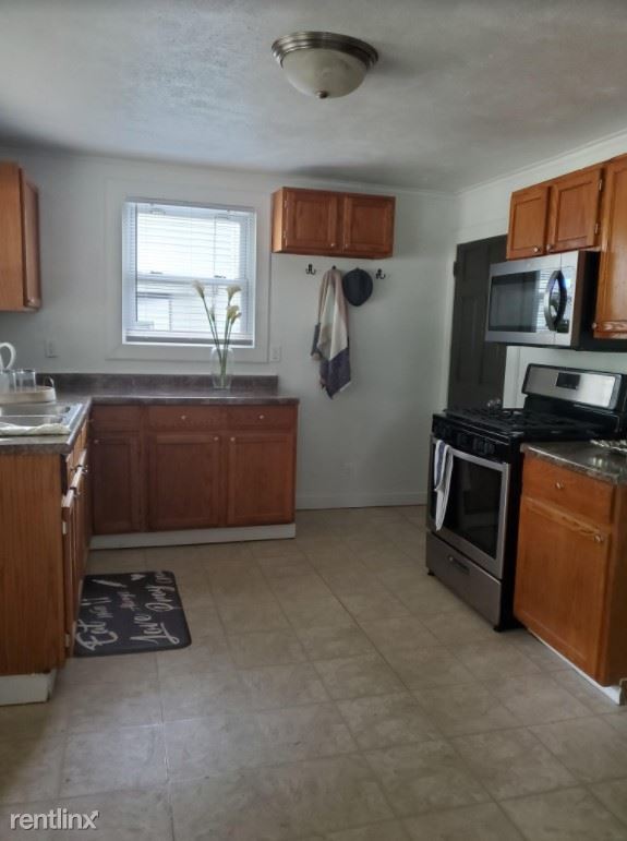 Primary Photo - 3 br, 1 bath House - 1034 3rd St NW