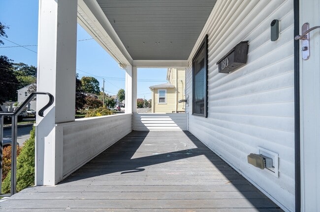 Foto del edificio - 30 Whitney St