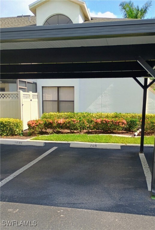 Foto del edificio - 13247 Whitehaven Ln