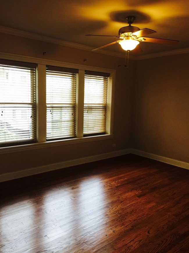 Building Photo - 1 br, 1 bath  - 4860 W Warner Ave Apt 1