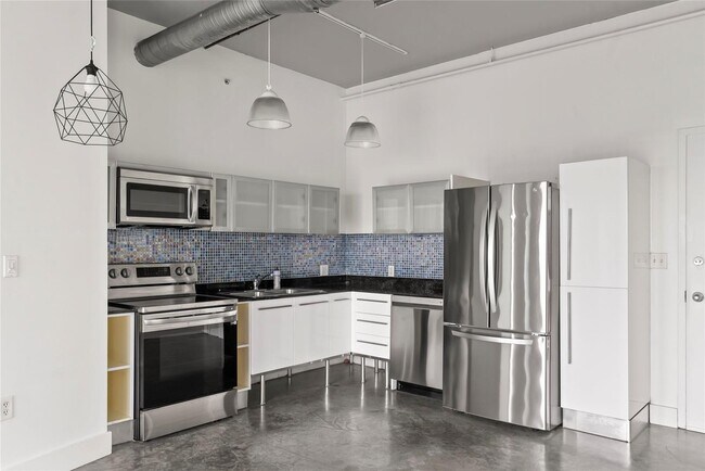 Foto del edificio - 10 SW South River Dr