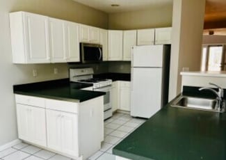 Building Photo - 37 Village Dr